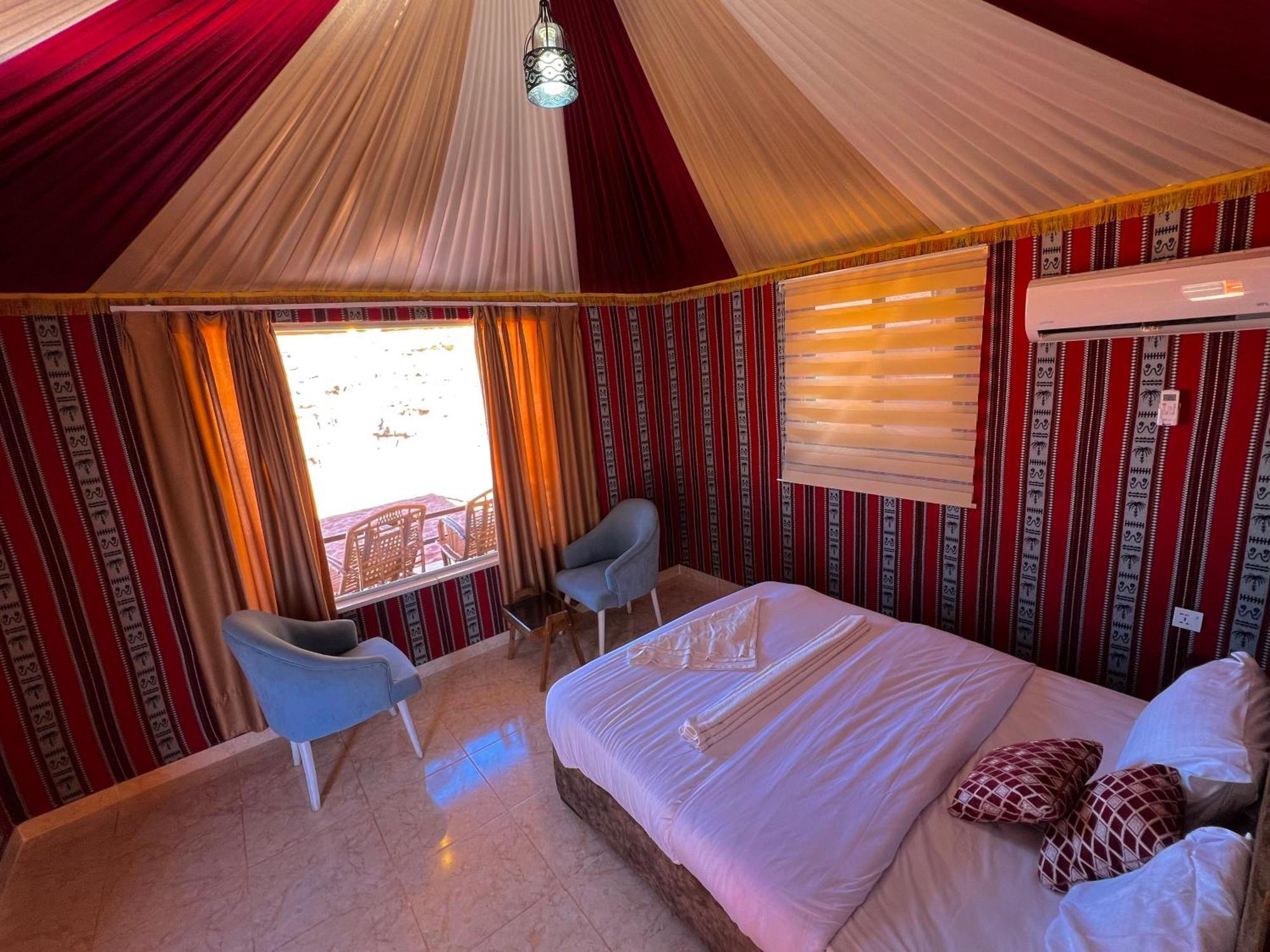 Angelina Wadi Rum Camp Buitenkant foto