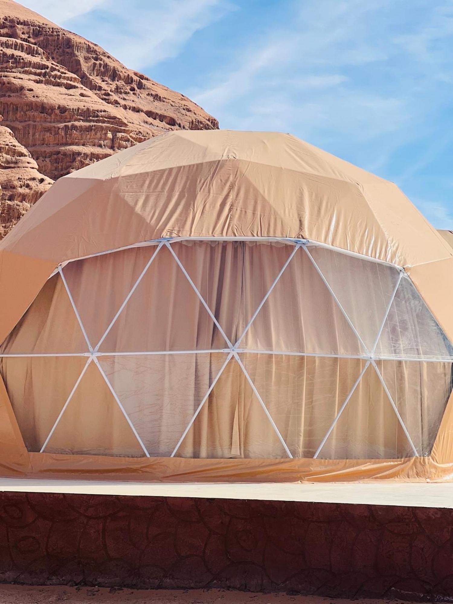 Angelina Wadi Rum Camp Buitenkant foto